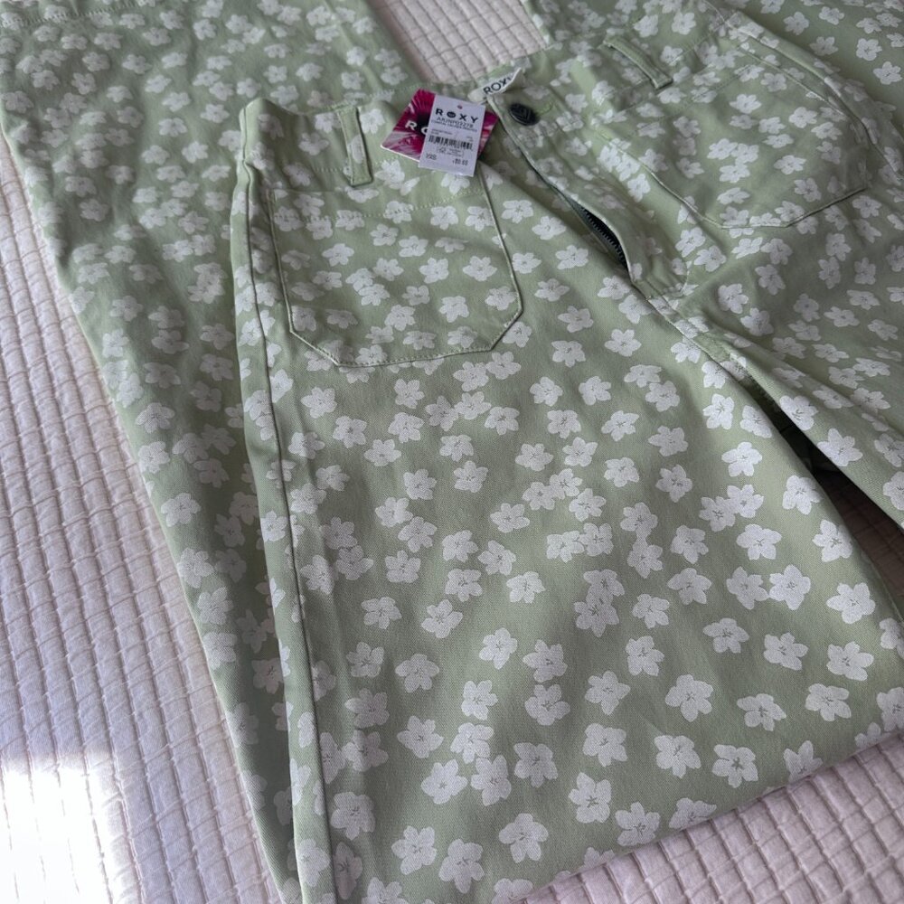 NWT Roxy Retro High Waisted Flare Pants Flowers Spring Girly - 26 - Picture 3 of 6